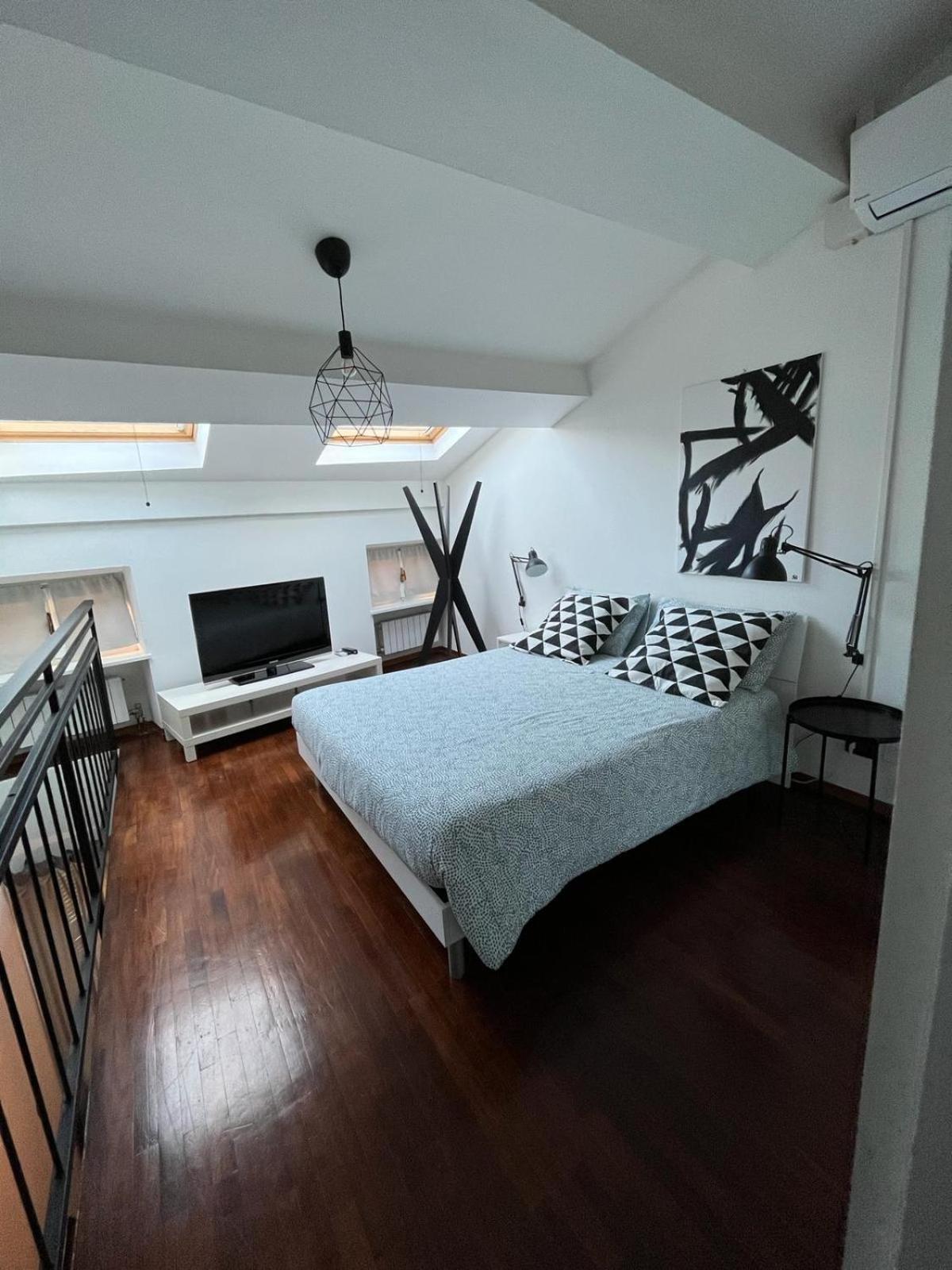 Апартаменты Sophia'S Loft Парма Экстерьер фото